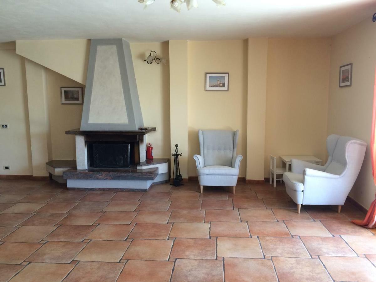 Villa Con Piscina A Imperia, Italy Dış mekan fotoğraf