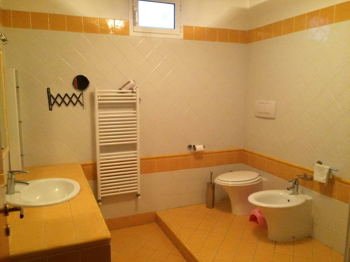 Villa Con Piscina A Imperia, Italy Dış mekan fotoğraf