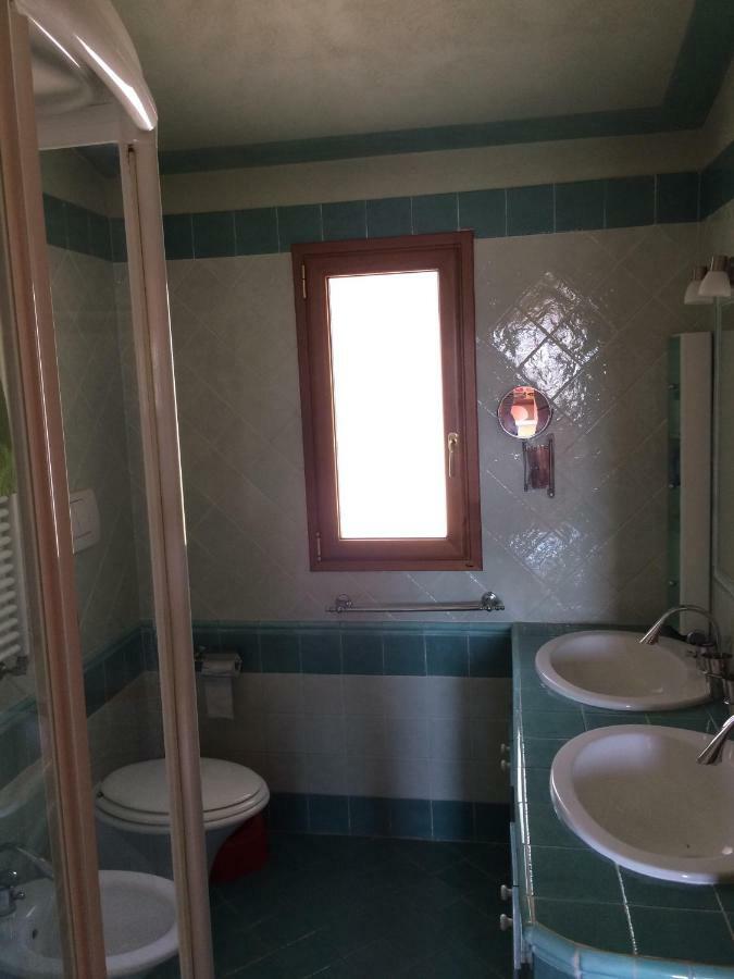 Villa Con Piscina A Imperia, Italy Dış mekan fotoğraf