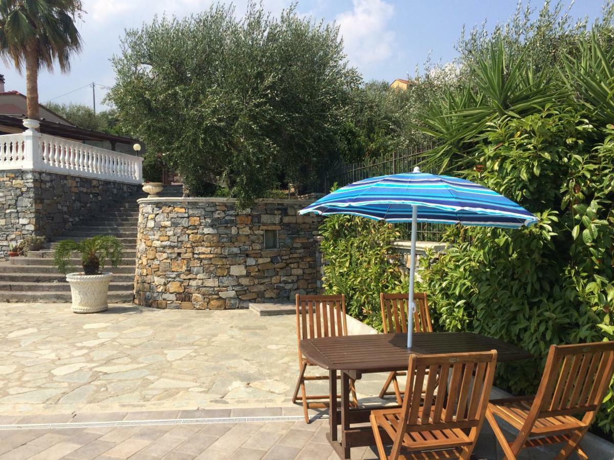 Villa Con Piscina A Imperia, Italy Dış mekan fotoğraf